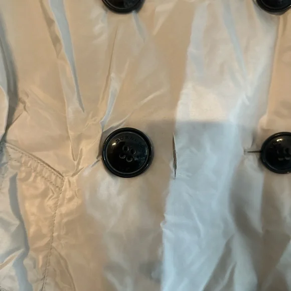 Burberry Women's Gray Trench Coat - Picture 4 of 8